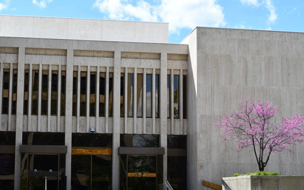 outside front building for idaho supreme court