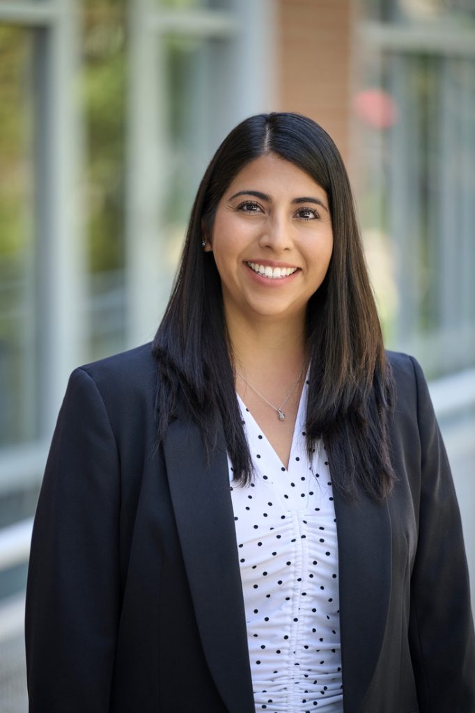 headshot of Betsaida Chavez-Hermes