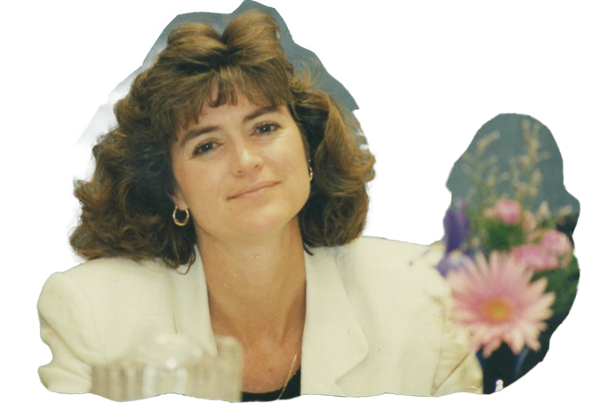 Image of Diane Minnich and flowers