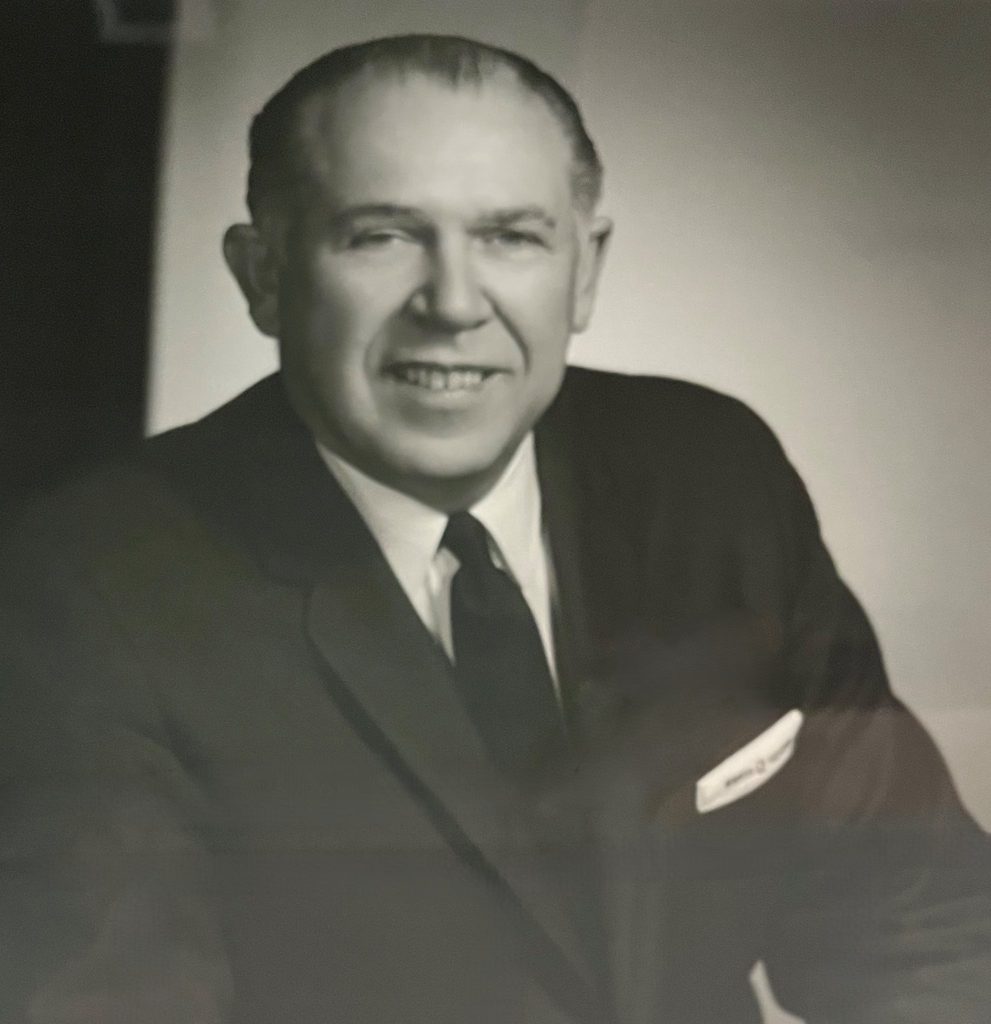 headshot of Daniel Quinlan